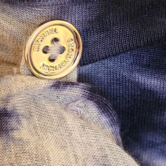 MICHAEL Michael Kors Retro Tie Dyed T Shirt with Matching Scarf - Picture 4 of 10